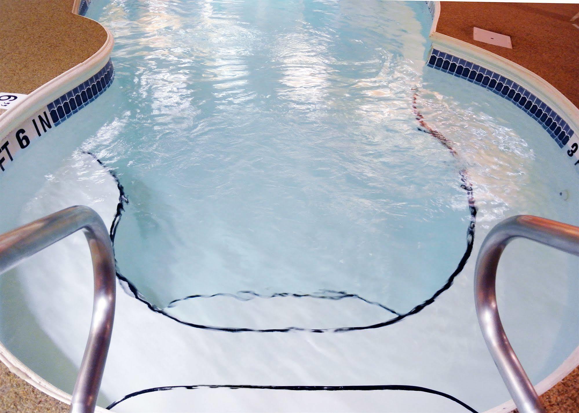 Sybaris Pool Suites - Indianapolis Exterior photo