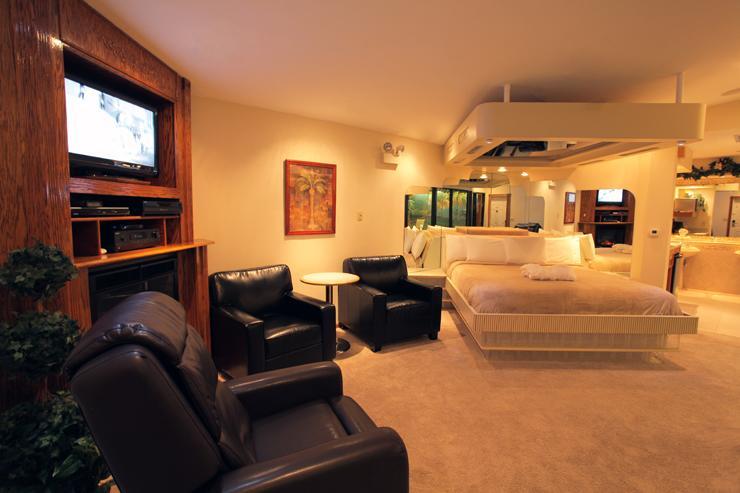Sybaris Pool Suites - Indianapolis Room photo